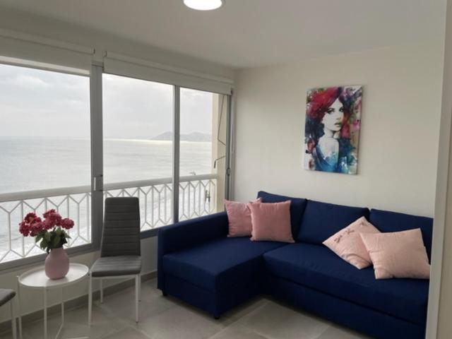 Precioso Apartamento A Estrenar En Primera Linea De Playa Benidorm Eksteriør bilde