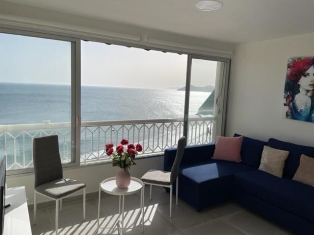 Precioso Apartamento A Estrenar En Primera Linea De Playa Benidorm Eksteriør bilde